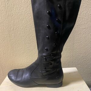 Born Women’s Stylish Black Knee-High Boots
Size 8/39